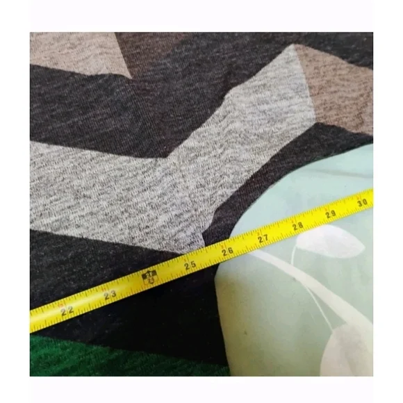 Chevron Patterned Women's Blouse - Black, Gray, Green - Picture 9 of 11